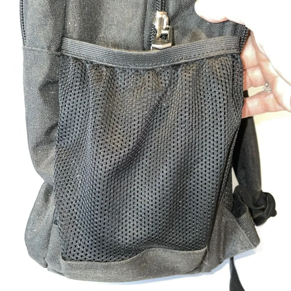 Victoria Tourist Anti-Theft Laptop Backpack - USB Port & Combination Lock EUC